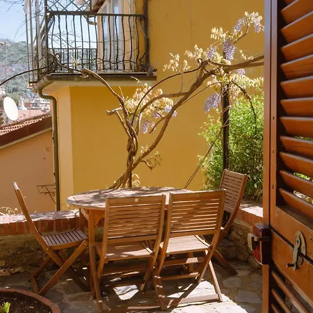 La Del Castello Nyaraló Lerici