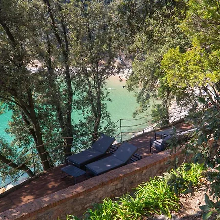 La Del Castello Nyaraló Lerici