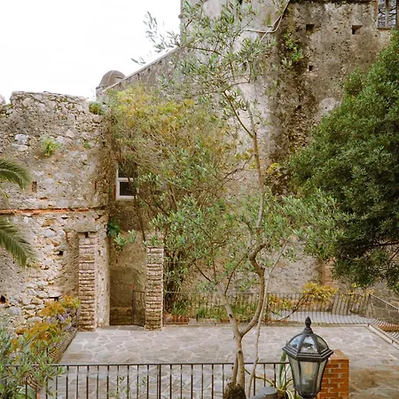 Дом отдыха La Del Castello Леричи
